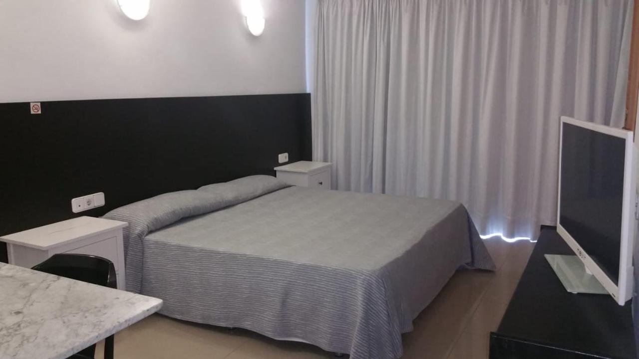 Es Grop Apartments Пуртинач Экстерьер фото