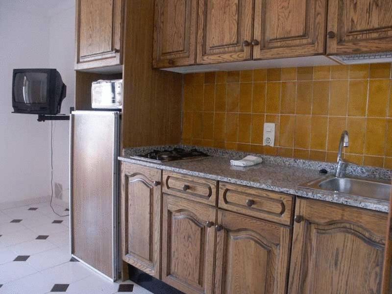 Es Grop Apartments Пуртинач Экстерьер фото
