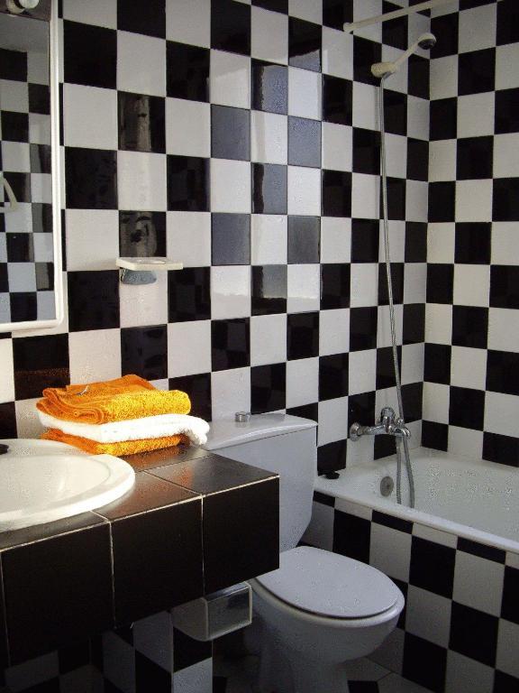 Es Grop Apartments Пуртинач Экстерьер фото